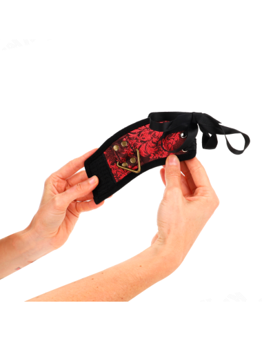 KINK - MUÑEQUERAS DISEÑO ESCÁNDALO ROJO-NEGRO DETALLE LAZO 24.5 CM X 6.5 CM