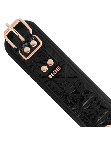 BEGME - BLACK EDITION COLLAR CON CADENAS Y PINZAS PEZONES CON FORRO DE NEOPRENO